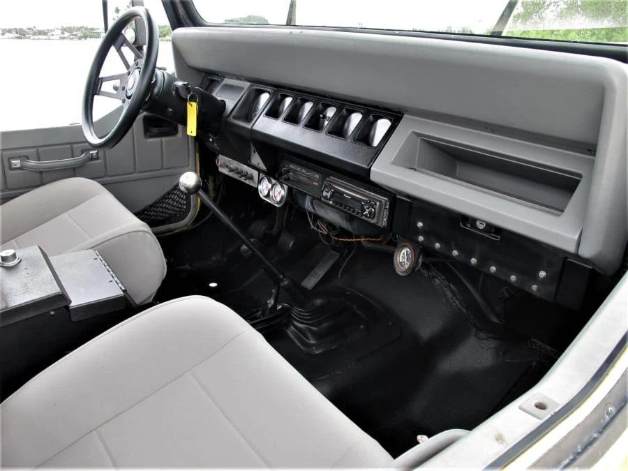 1989 Jeep YJ Wrangler - Image 7 of 16