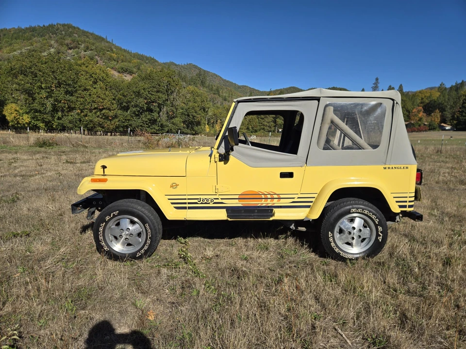 1989 Jeep YJ Wrangler - Image 15 of 31