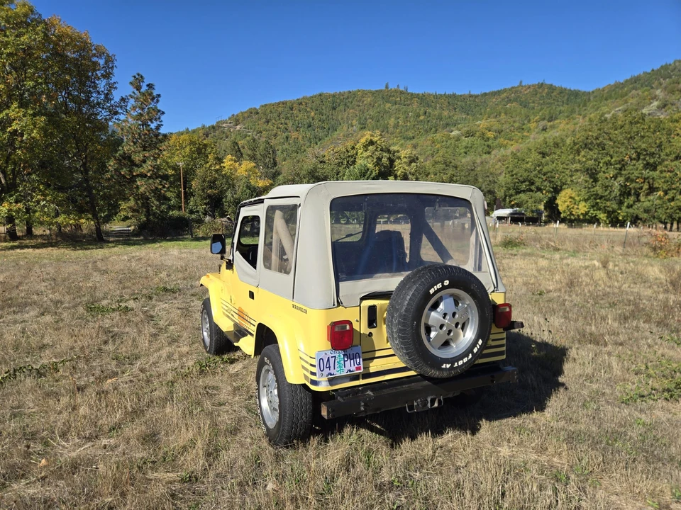 1989 Jeep YJ Wrangler - Image 12 of 31