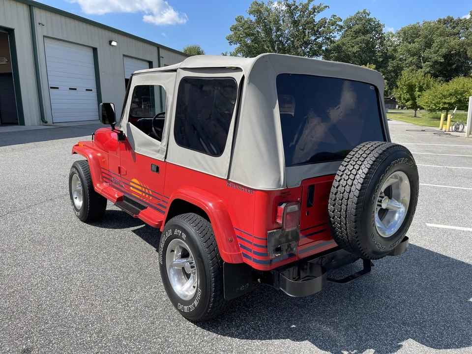 1989 Jeep YJ Wrangler - Image 7 of 31