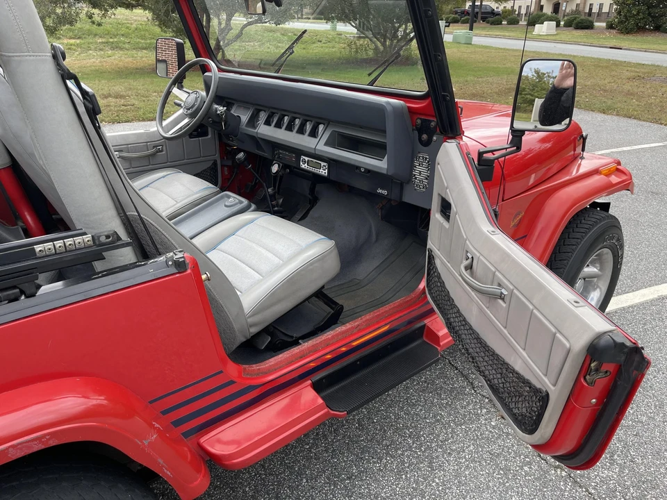 1989 Jeep YJ Wrangler - Image 22 of 31