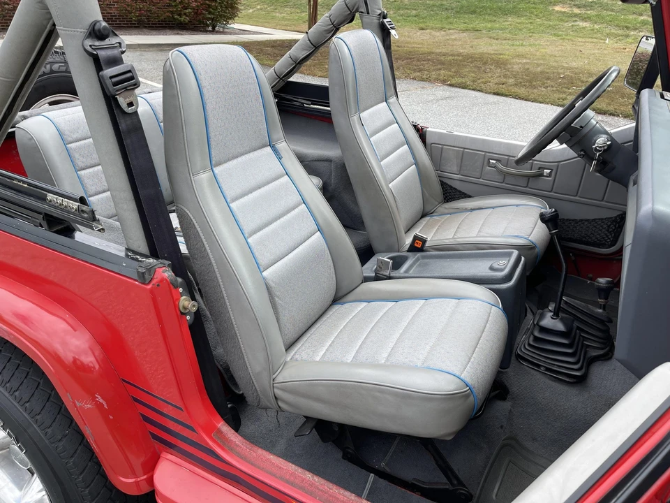 1989 Jeep YJ Wrangler - Image 20 of 31