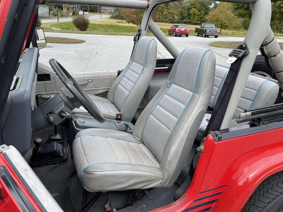 1989 Jeep YJ Wrangler - Image 18 of 31