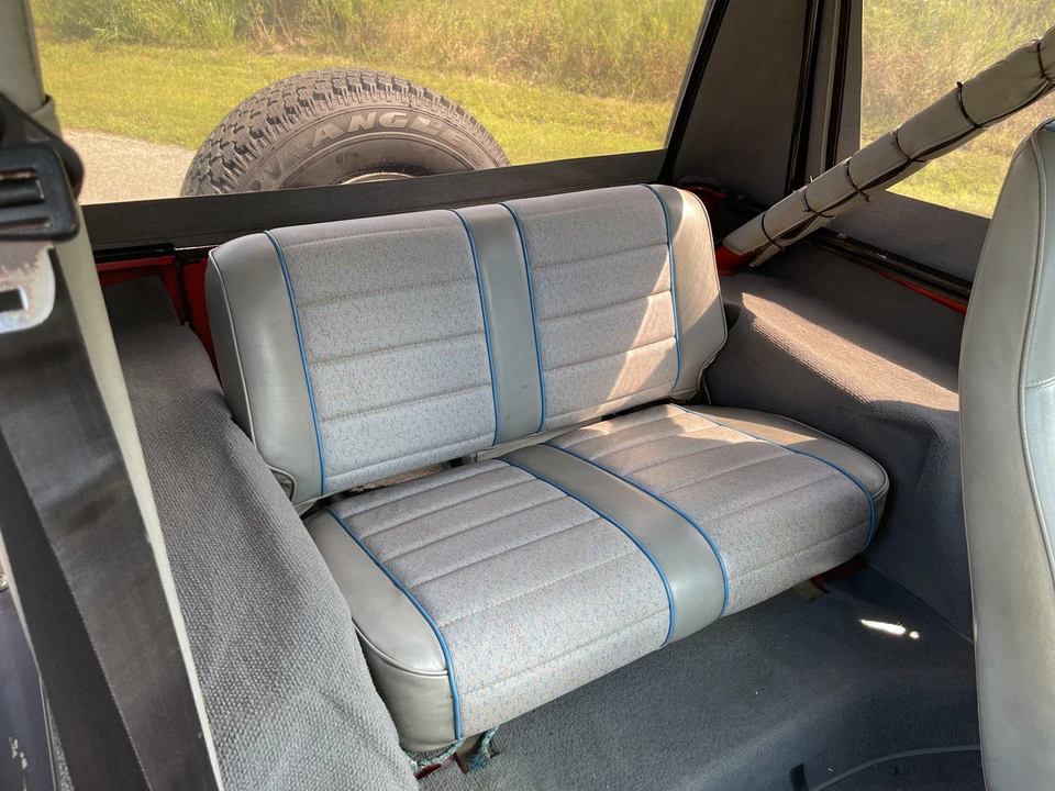 1989 Jeep YJ Wrangler - Image 25 of 31