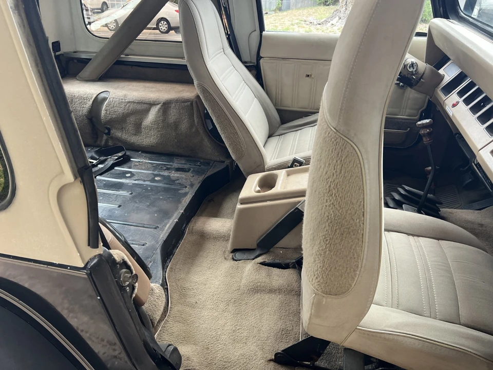 1989 Jeep YJ Wrangler - Image 18 of 31