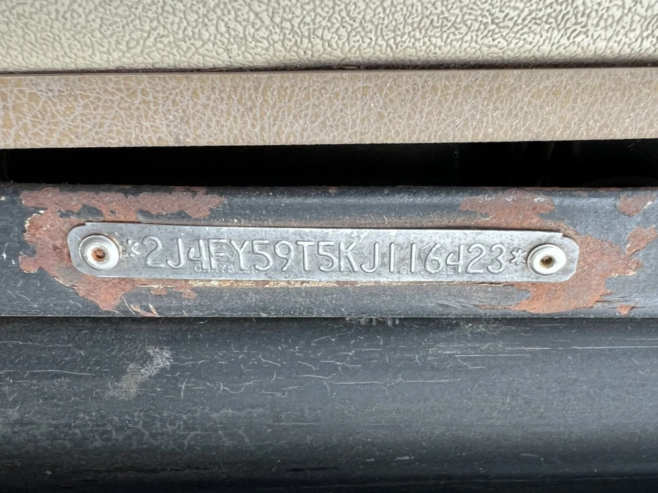 1989 Jeep YJ Wrangler - Image 14 of 31