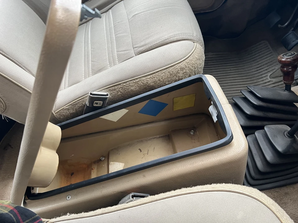 1989 Jeep YJ Wrangler - Image 15 of 31