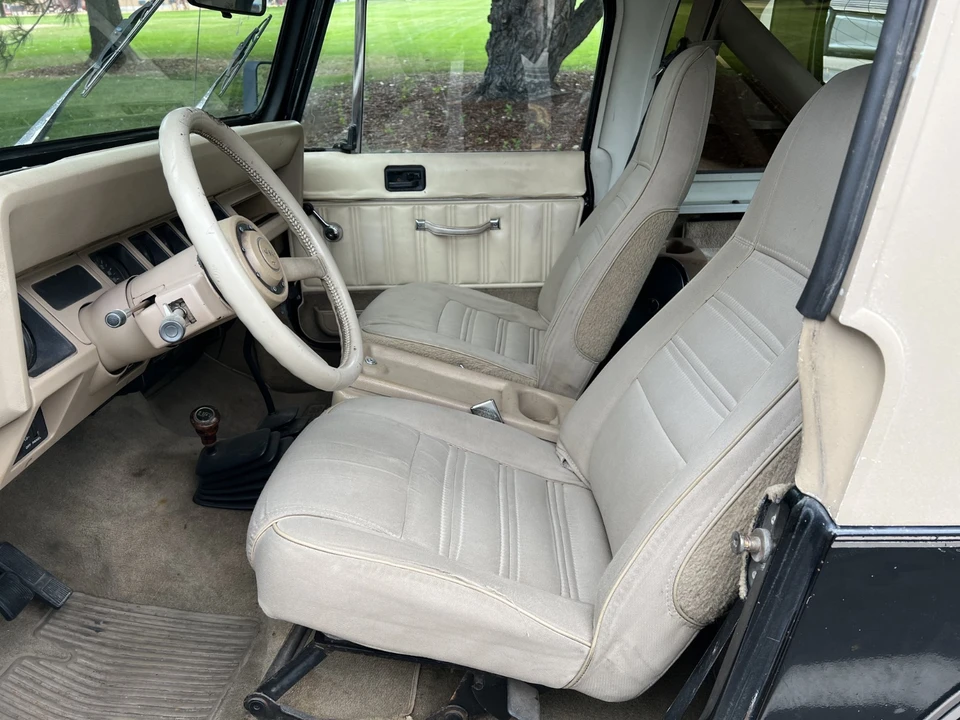 1989 Jeep YJ Wrangler - Image 22 of 31