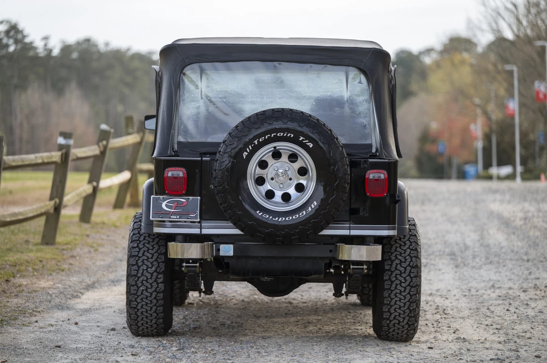 1989 Jeep YJ Wrangler - Image 10 of 31