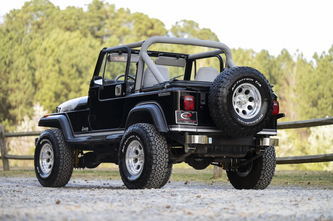 1989 Jeep YJ Wrangler - Image 8 of 31