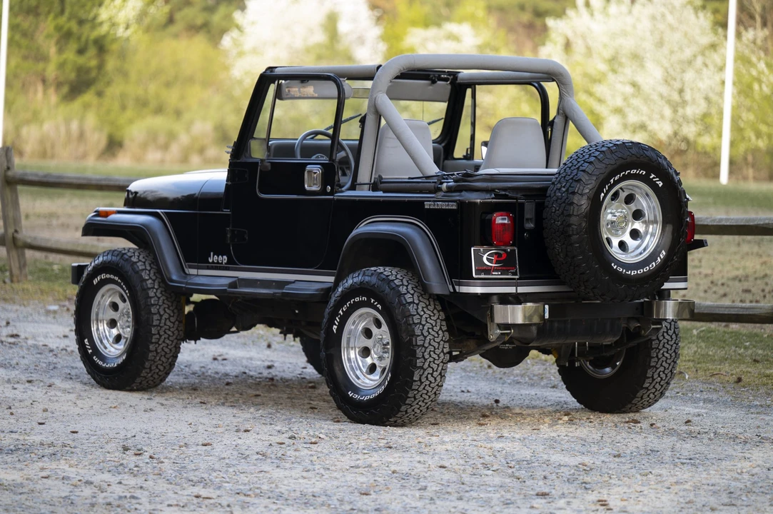 1989 Jeep YJ Wrangler - Image 7 of 31