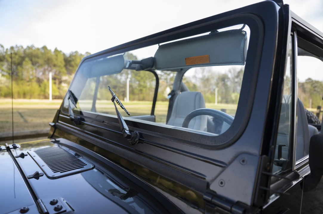 1989 Jeep YJ Wrangler - Image 23 of 31