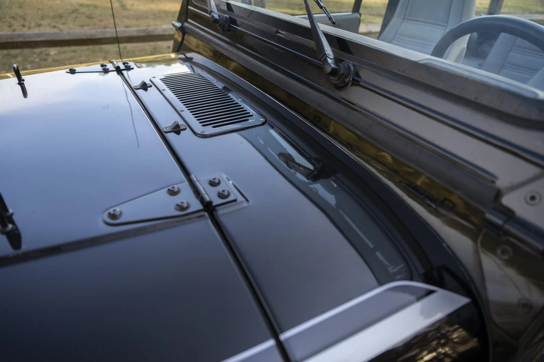 1989 Jeep YJ Wrangler - Image 24 of 31