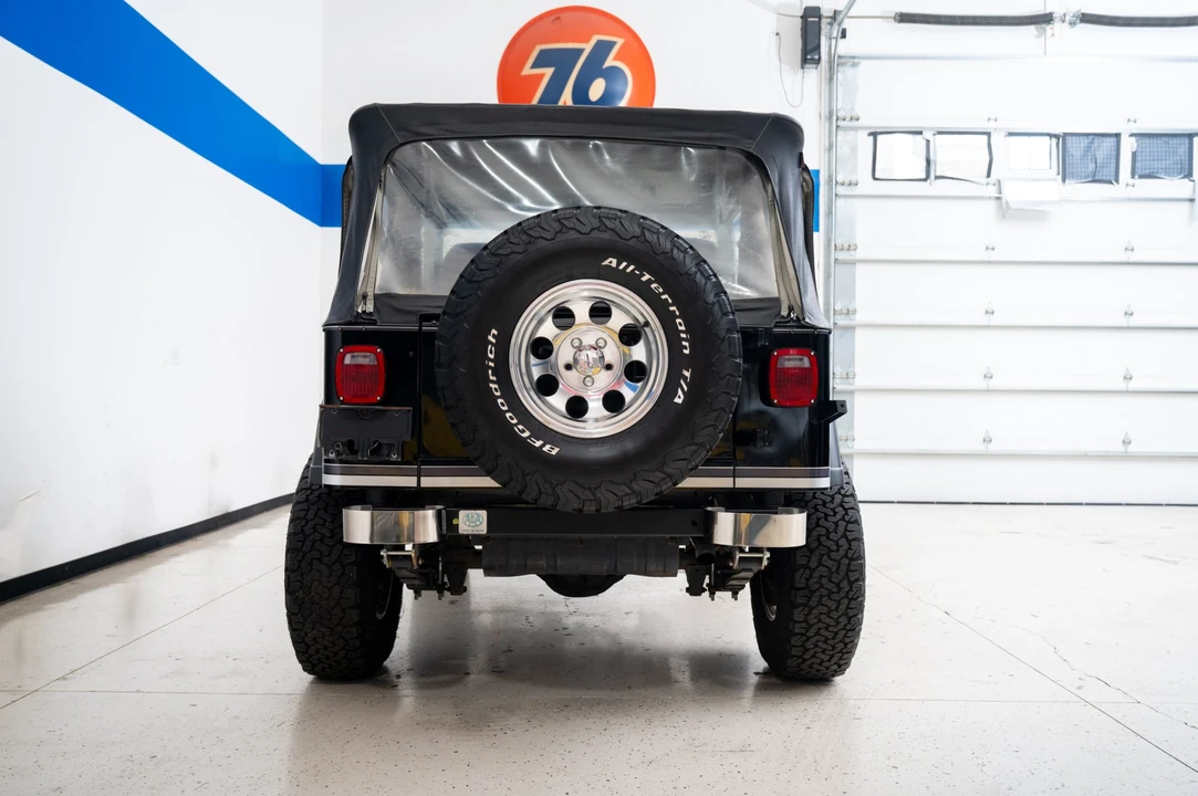 1989 Jeep YJ Wrangler - Image 10 of 31