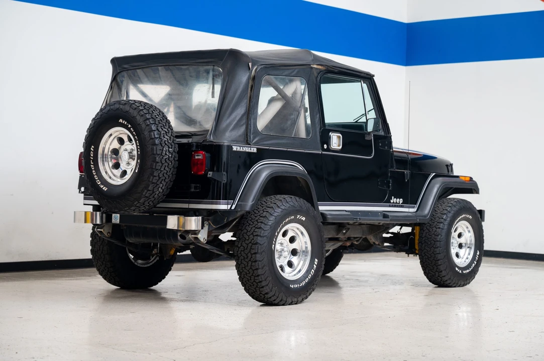 1989 Jeep YJ Wrangler - Image 8 of 31