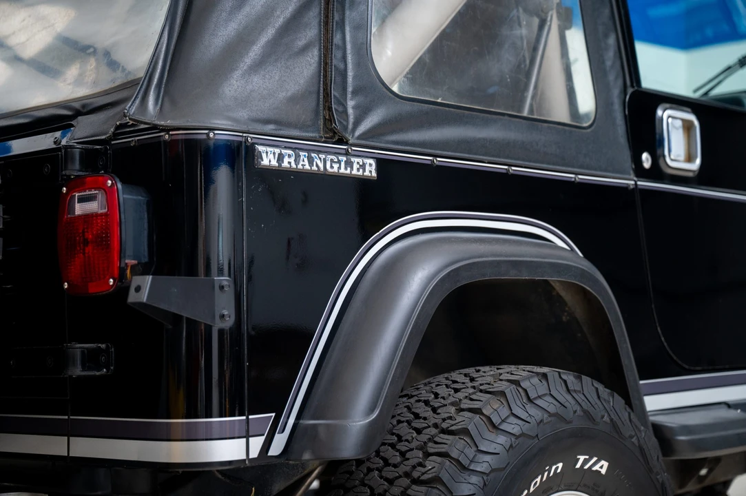 1989 Jeep YJ Wrangler - Image 30 of 31