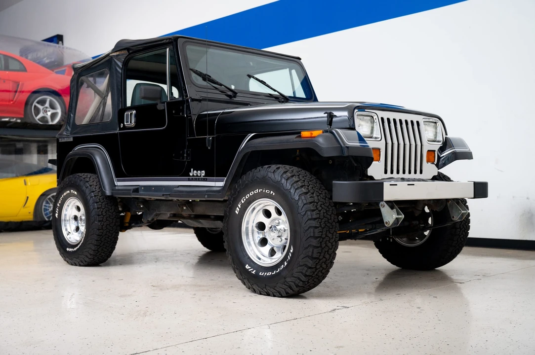 1989 Jeep YJ Wrangler - Image 6 of 31