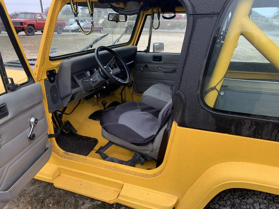 1989 Jeep YJ Wrangler - Image 9 of 21
