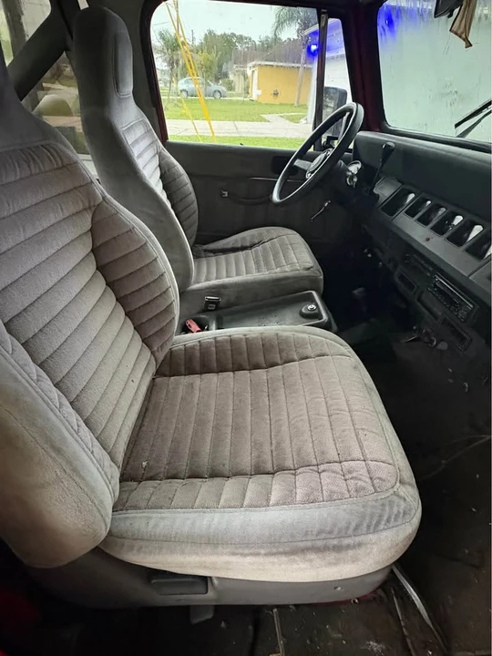 1989 Jeep YJ Wrangler - Image 5 of 14