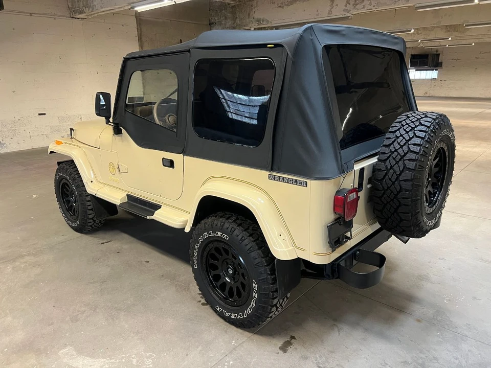 1989 Jeep YJ Wrangler - Image 16 of 31