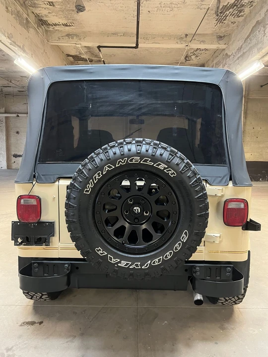 1989 Jeep YJ Wrangler - Image 14 of 31