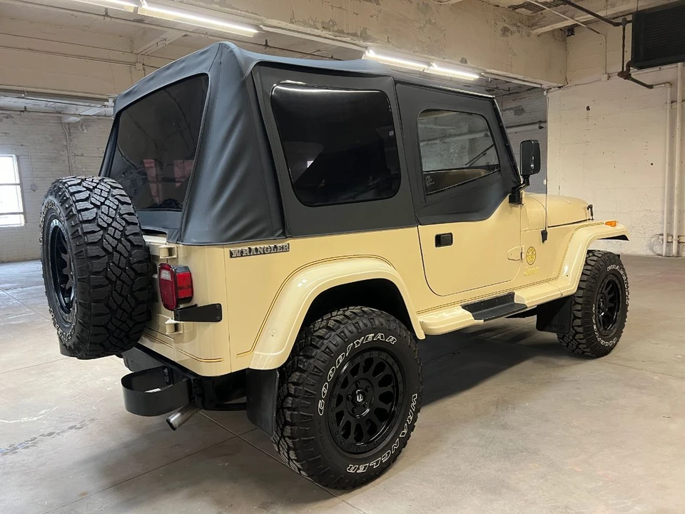1989 Jeep YJ Wrangler - Image 12 of 31