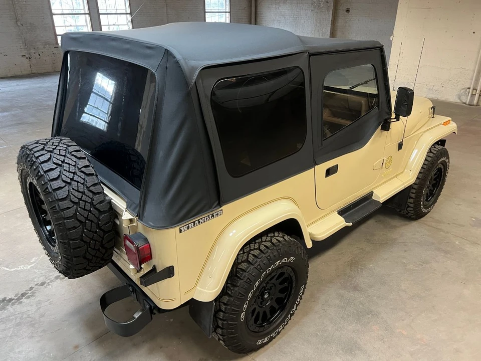 1989 Jeep YJ Wrangler - Image 13 of 31