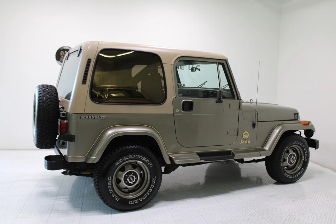 1989 Jeep YJ Wrangler - Image 9 of 31