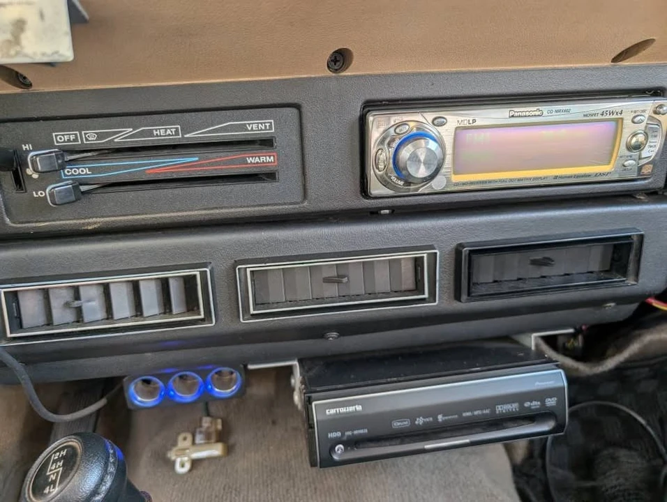 1989 Jeep YJ Wrangler - Image 13 of 20