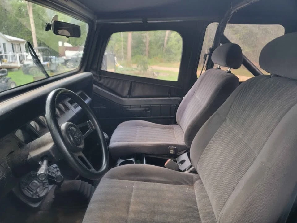 1989 Jeep YJ Wrangler - Image 5 of 5