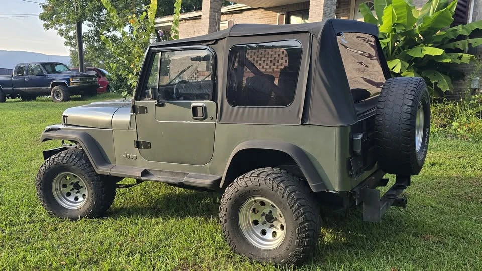1989 Jeep YJ Wrangler - Image 2 of 17