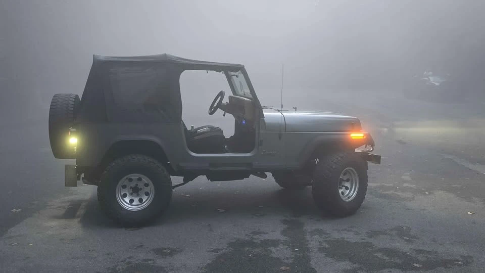 1989 Jeep YJ Wrangler - Image 15 of 17