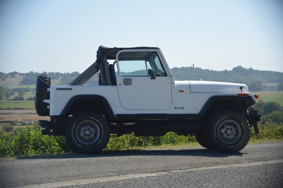 1989 Jeep YJ Wrangler - Image 29 of 30