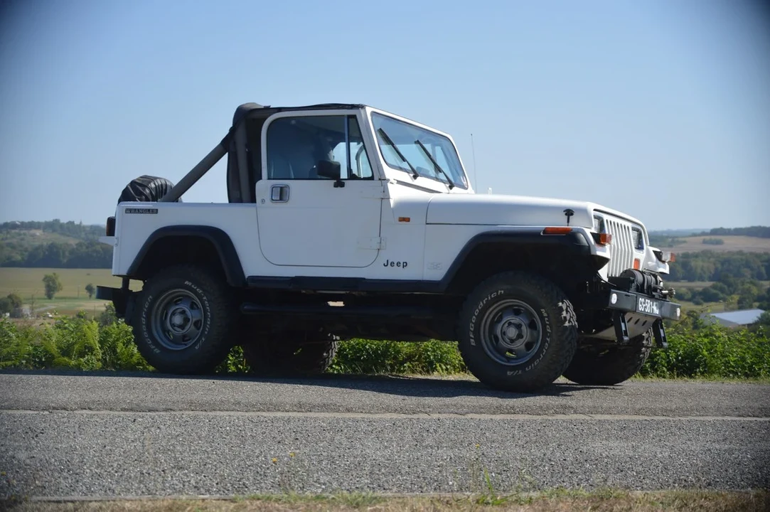 1989 Jeep YJ Wrangler - Image 26 of 30