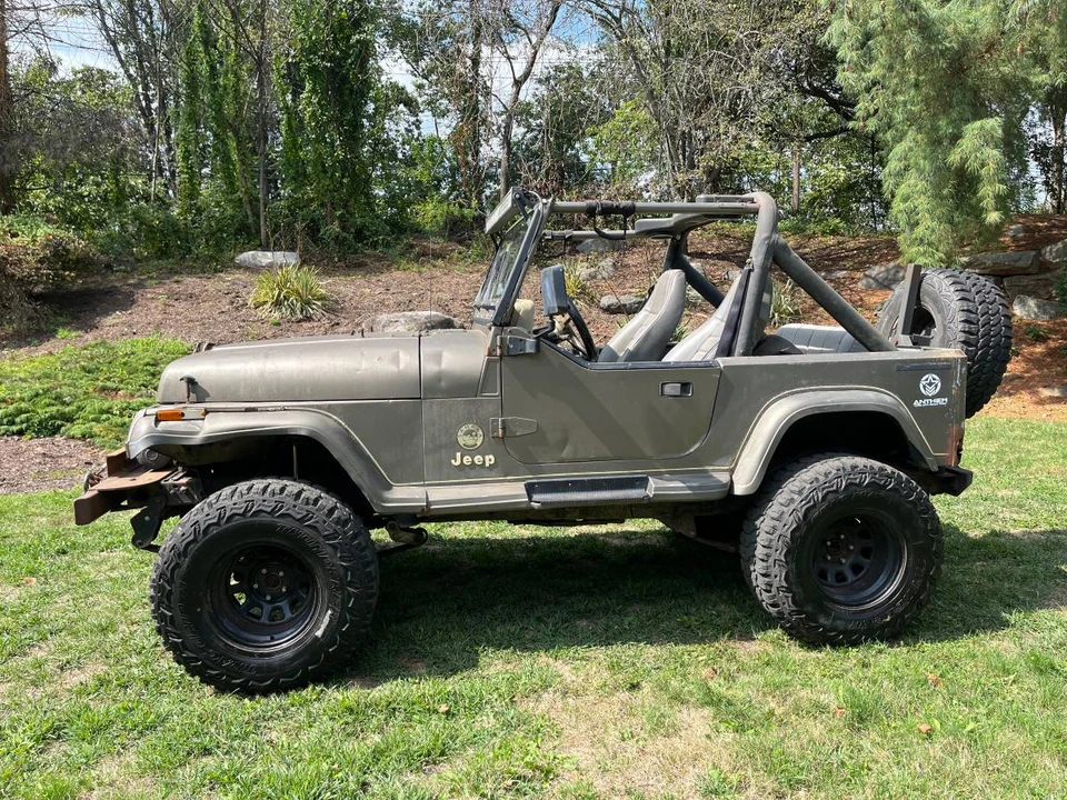 1989 Jeep YJ Wrangler - Image 11 of 24