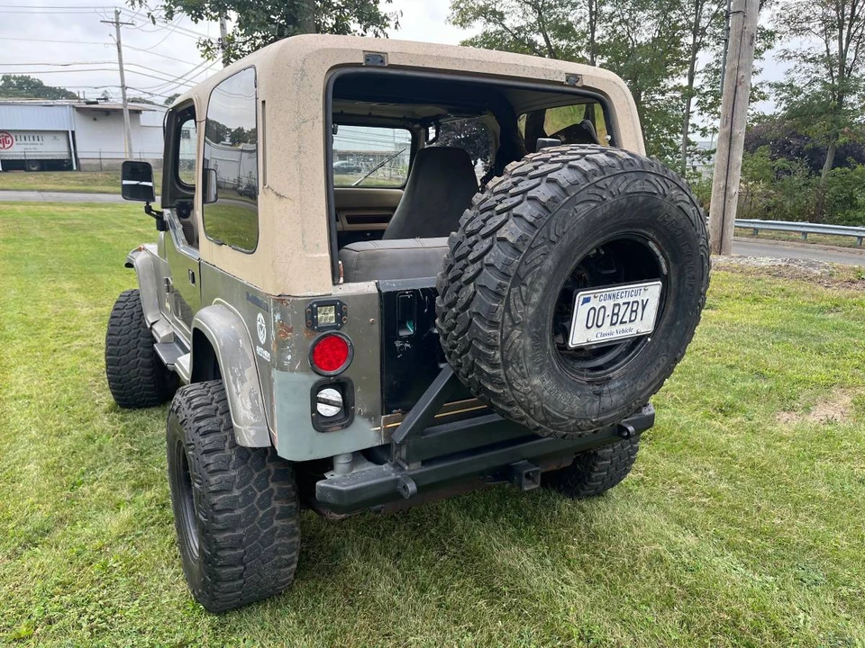 1989 Jeep YJ Wrangler - Image 5 of 24