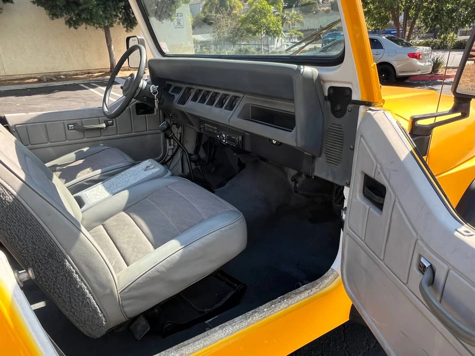 1989 Jeep YJ Wrangler - Image 14 of 20