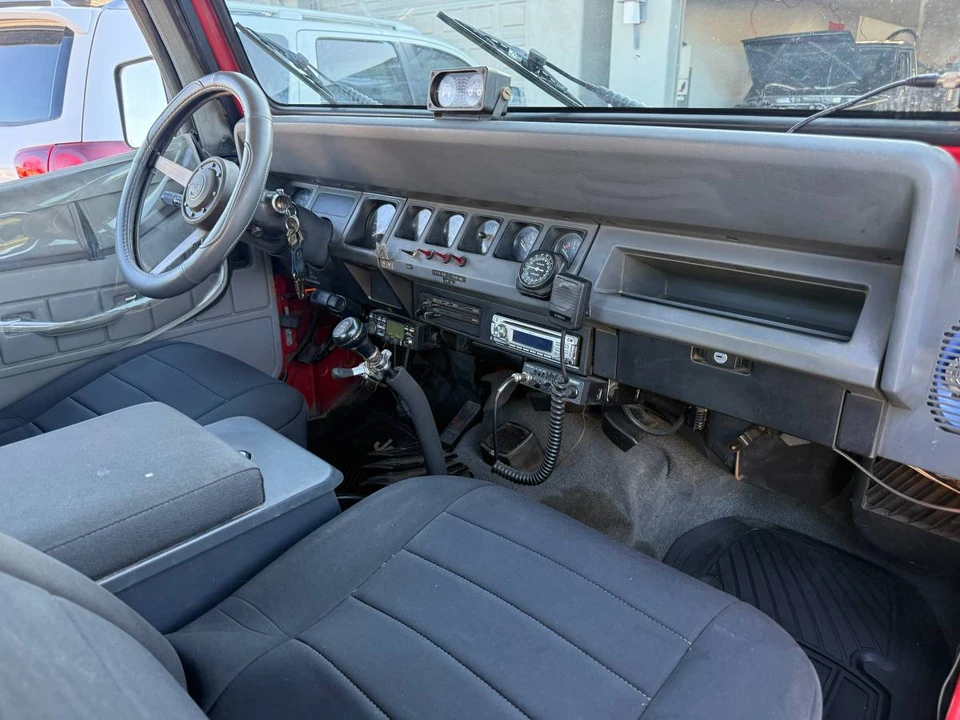 1989 Jeep YJ Wrangler - Image 6 of 17