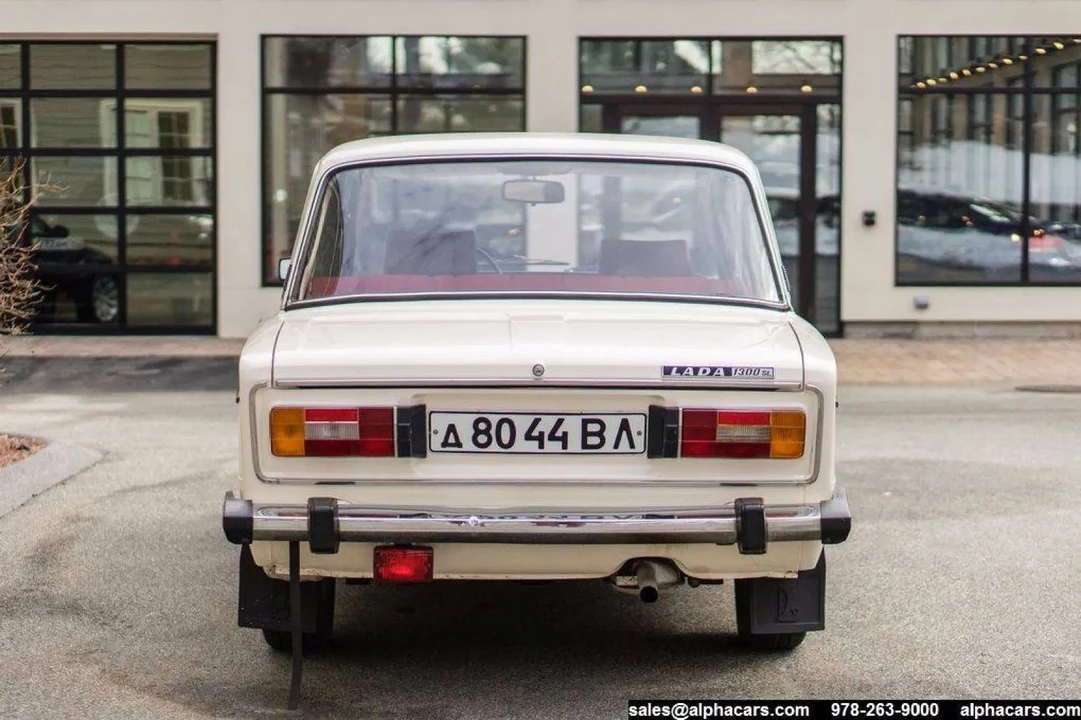 1989 Lada - Image 6 of 31