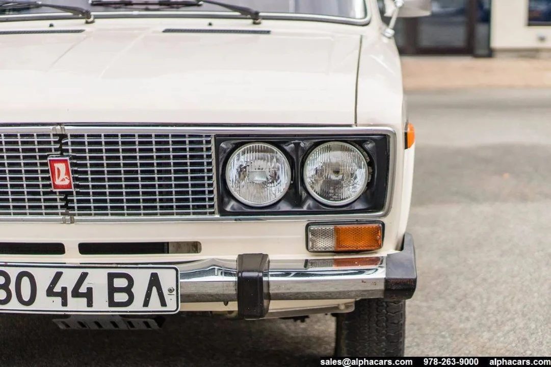 1989 Lada - Image 17 of 21