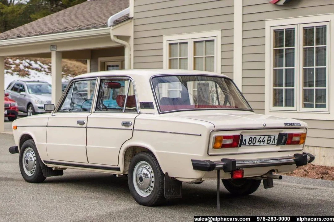 1989 Lada - Image 5 of 21