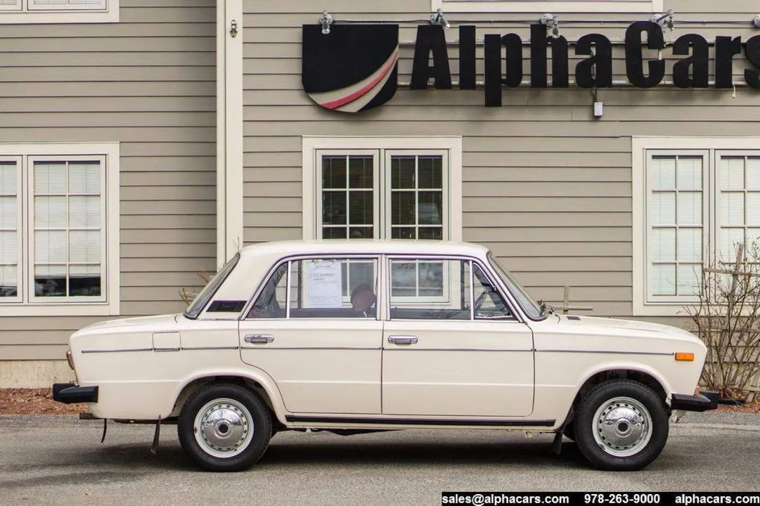 1989 Lada - Image 9 of 21