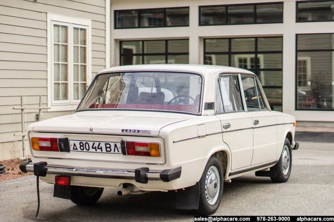 1989 Lada - Image 8 of 21