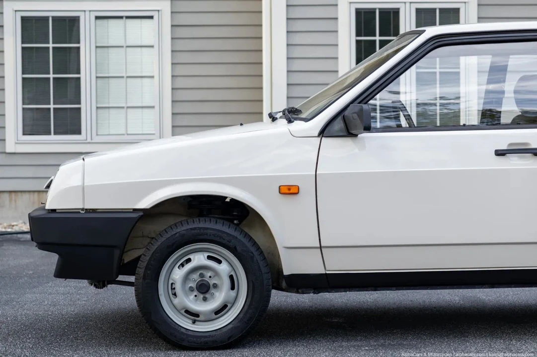 1989 Lada - Image 13 of 31