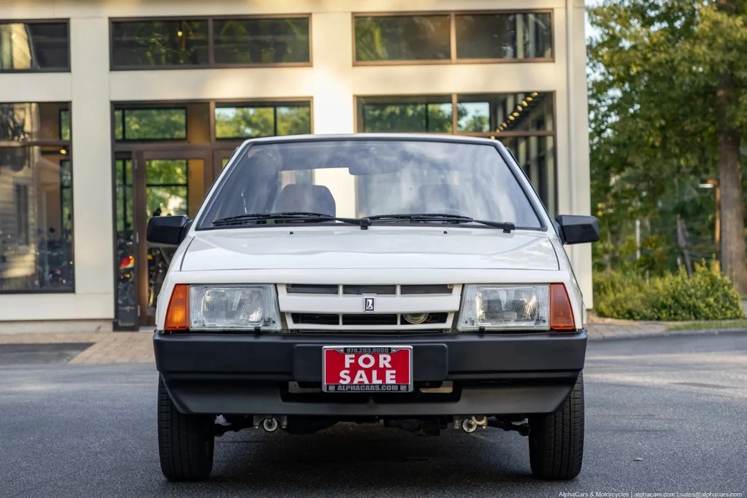 1989 Lada - Image 2 of 31