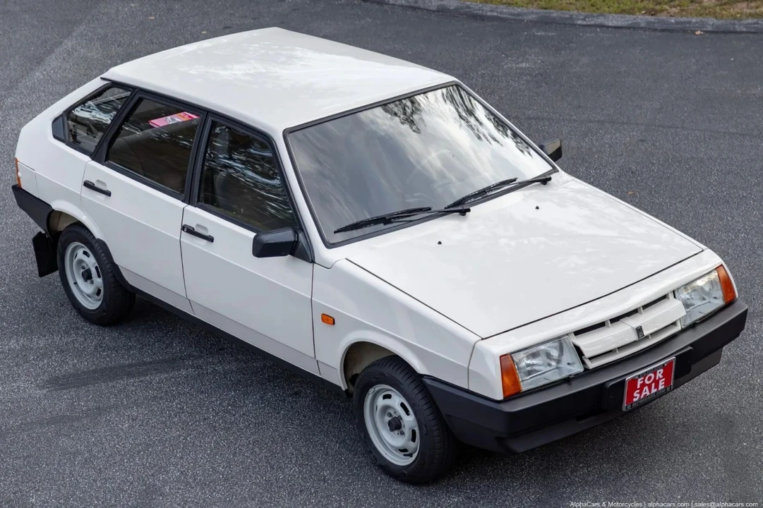 1989 Lada - Image 3 of 31