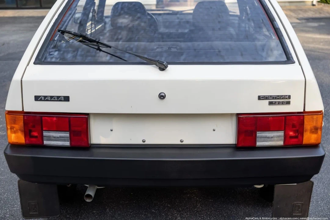 1989 Lada - Image 16 of 31