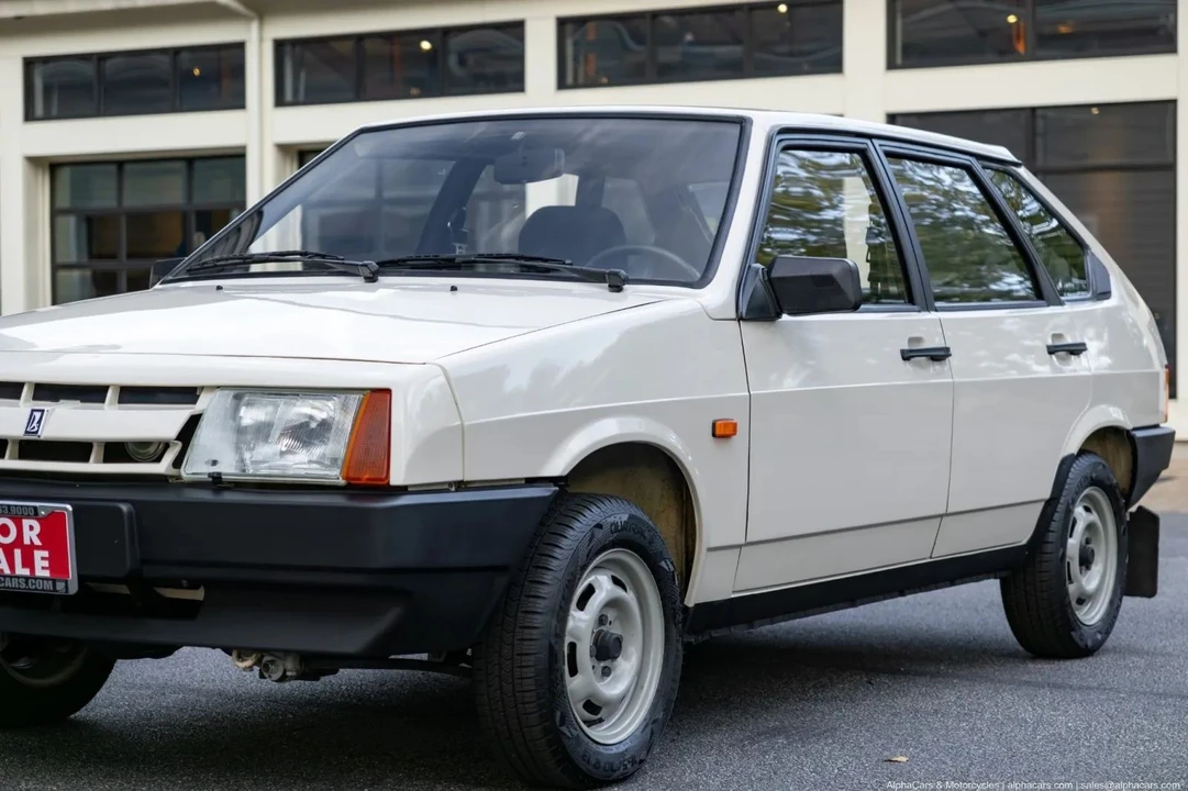 1989 Lada - Image 20 of 31