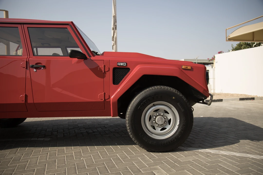 1989 Lamborghini LM002 - Image 22 of 31