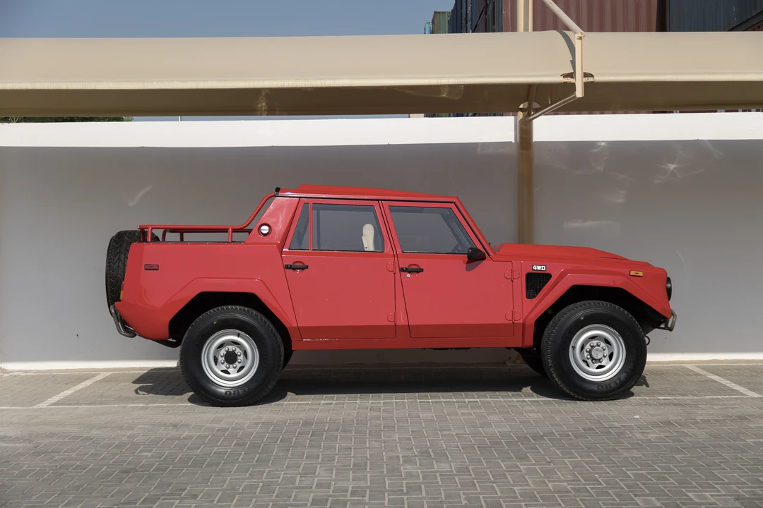 1989 Lamborghini LM002 - Image 10 of 31